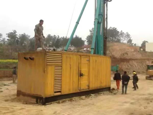 蒙山如何判断水冷式机油散热器密封件是否需要更换？
